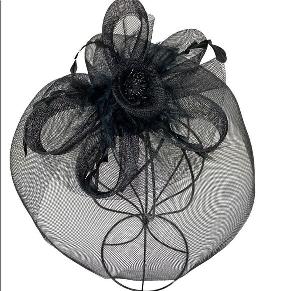 Fascinator Black British Elegant 9” Feathers Tulle Bow Veil Headband Wedding Hat - Picture 1 of 8